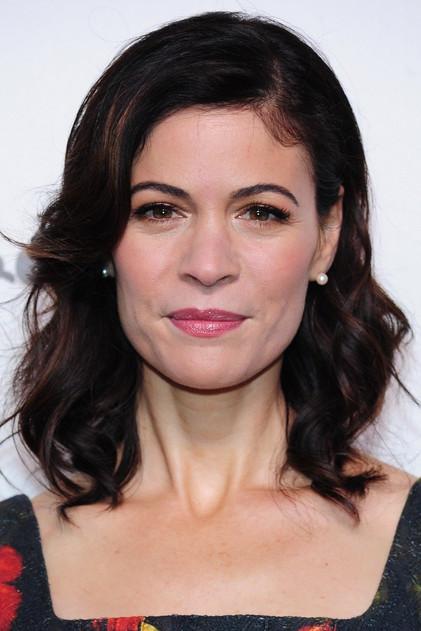 Lauren Stamile - Actor Profile Photo