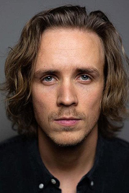Oskar Laring - Actor Profile Photo