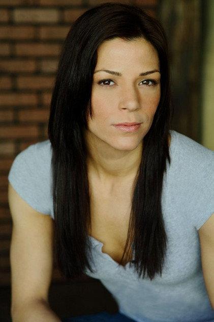Shannon Leade - Actor Profile Photo