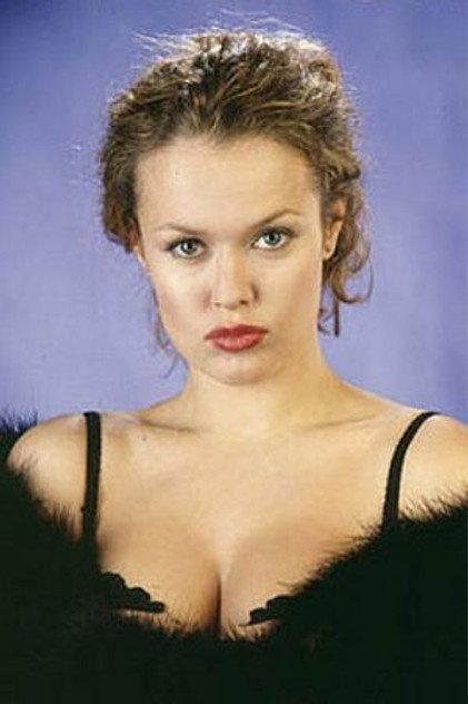Nina Roguz - Actor Profile Photo