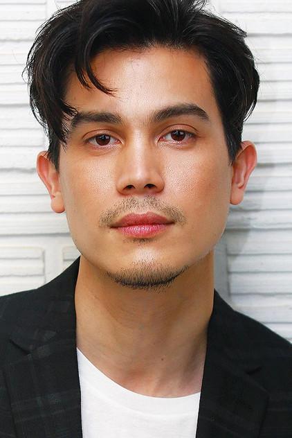 Sunny Suwanmethanon - Actor Profile Photo