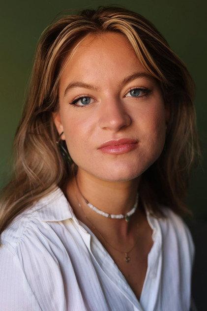 Juna de Leeuw - Actor Profile Photo