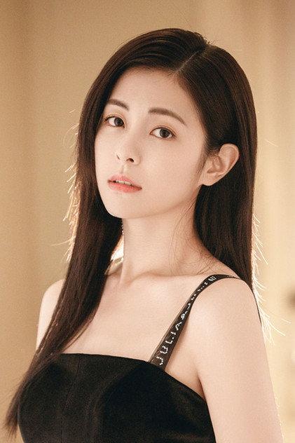 Lorene Ren - Actor Profile Photo
