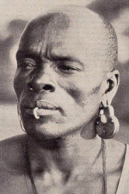 Mutia Omoolu - Actor Profile Photo