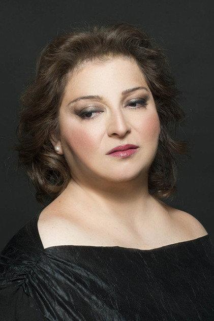 Maria Grampsa - Actor Profile Photo