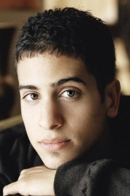 Robert Acinapura - Actor Profile Photo