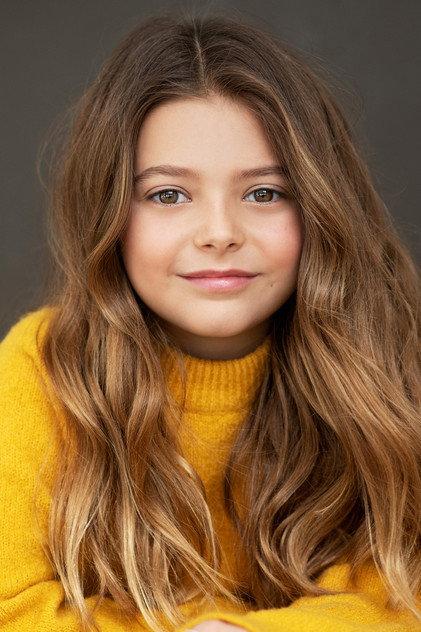 Mali Corbeil-Gauvreau - Actor Profile Photo