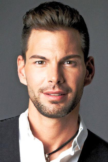 Bobby Tonelli - Actor Profile Photo