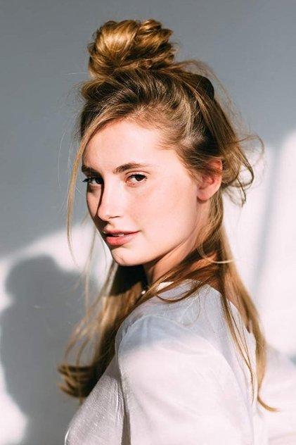 Annie Hamilton - Actor Profile Photo