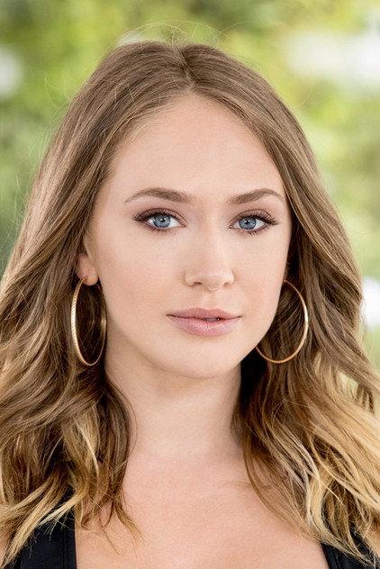 Kagney Linn Karter - Actor Profile Photo