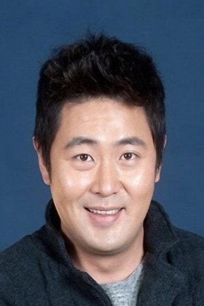 Kim Young-hoon - Actor Profile Photo