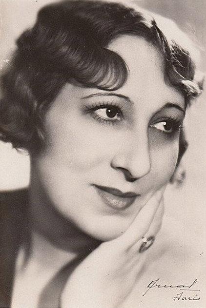 Alice Tissot - Actor Profile Photo