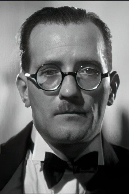 Henri Pfeifer - Actor Profile Photo