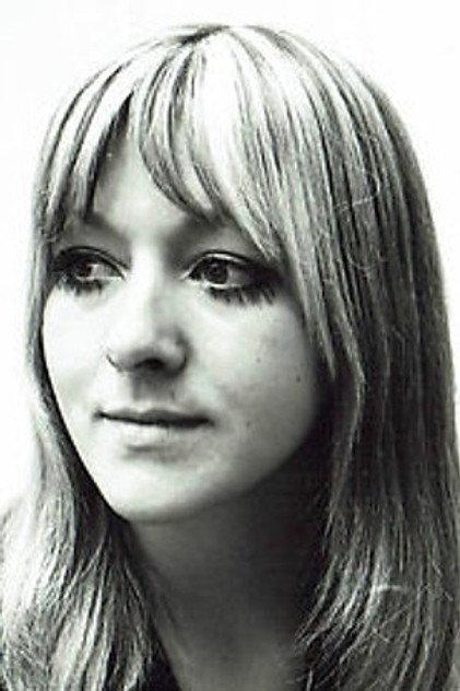 Lesley Daine - Actor Profile Photo