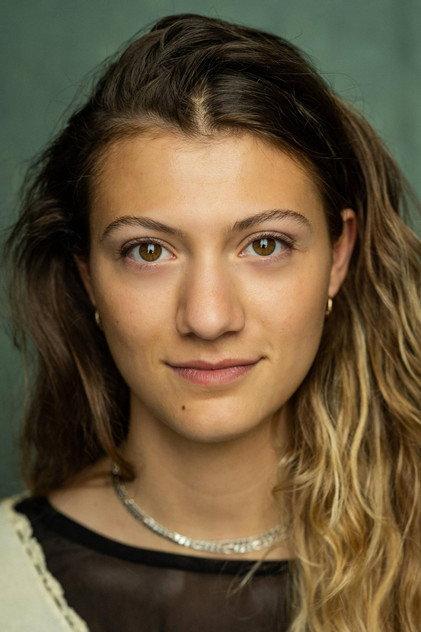Mia Bennett - Actor Profile Photo
