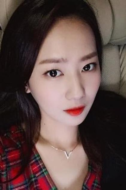 Shin So-yi - Actor Profile Photo