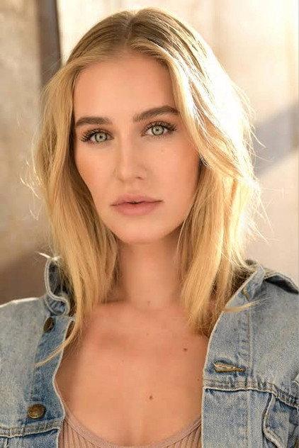 Andrea Bucko - Actor Profile Photo