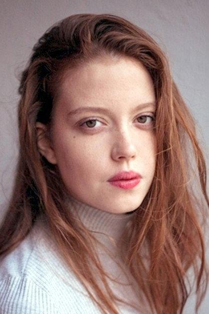 Héloïse Janjaud - Actor Profile Photo