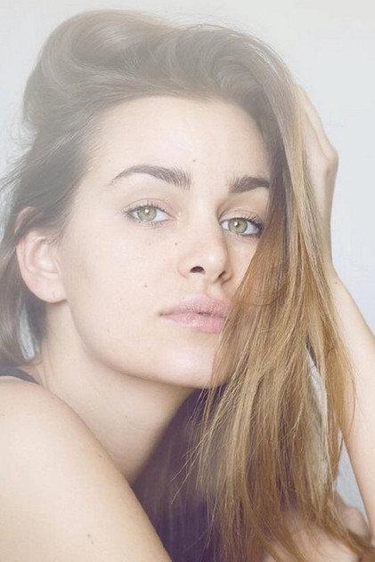 Elisa Bachir Bey - Actor Profile Photo