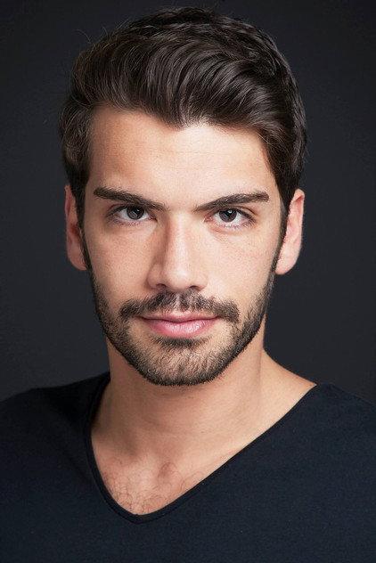 Gürbey İleri - Actor Profile Photo