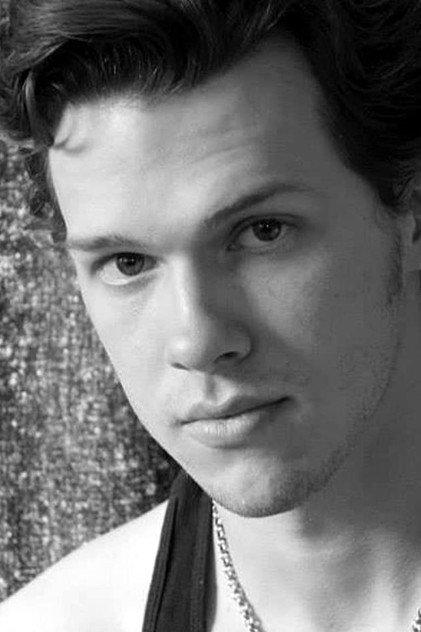 Devon Alan - Actor Profile Photo