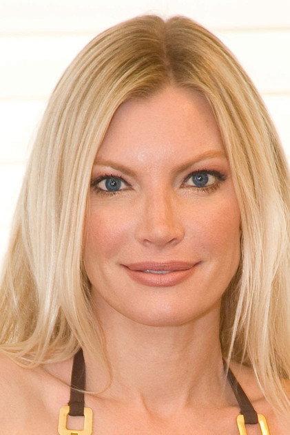 Reneé Domenz - Actor Profile Photo