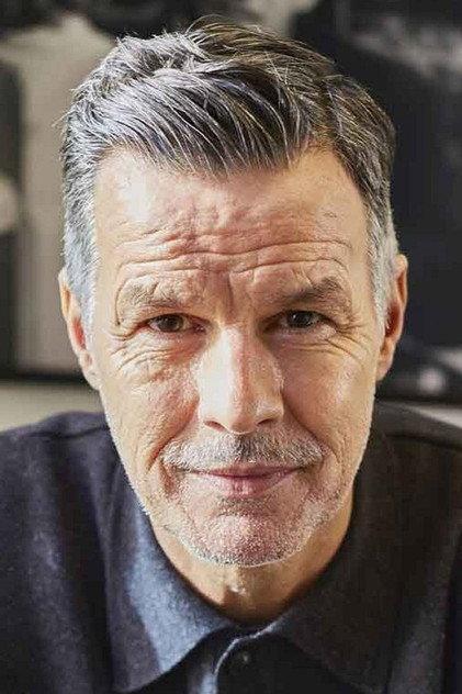 Des Hamilton - Actor Profile Photo