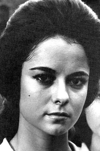 Maggie de la Riva - Actor Profile Photo