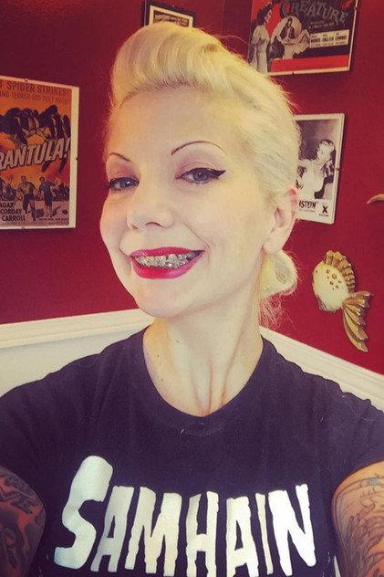 Thea Munster - Actor Profile Photo
