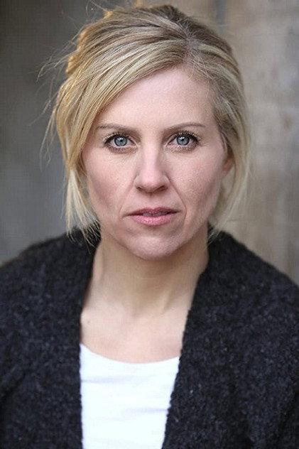 Suzanne Procter - Actor Profile Photo