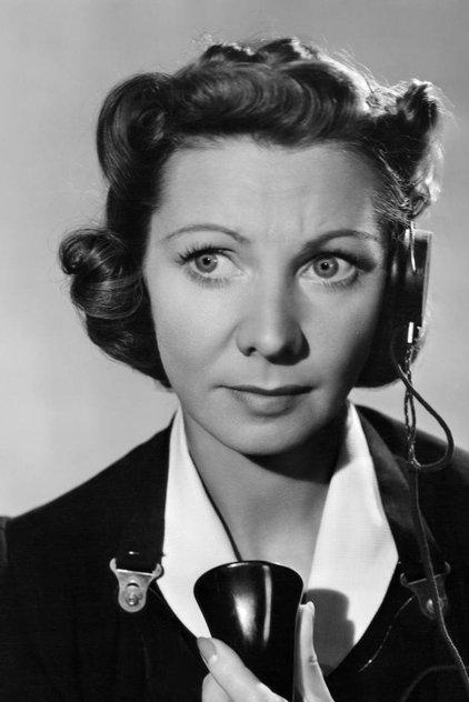 Queenie Leonard - Actor Profile Photo