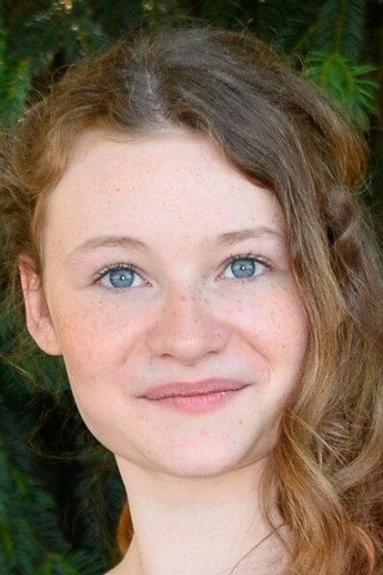 Héloïse Dugas - Actor Profile Photo