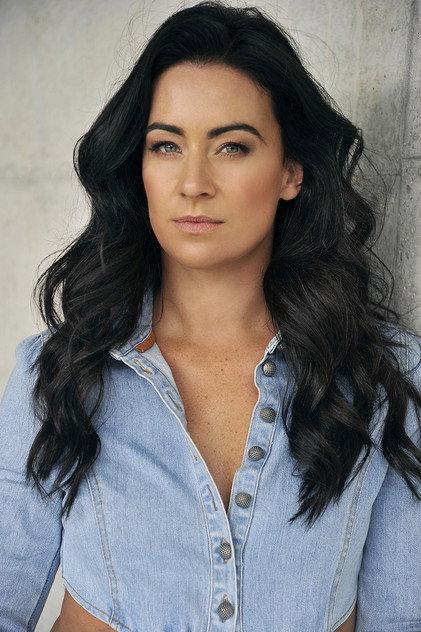 Libby Munro - Actor Profile Photo