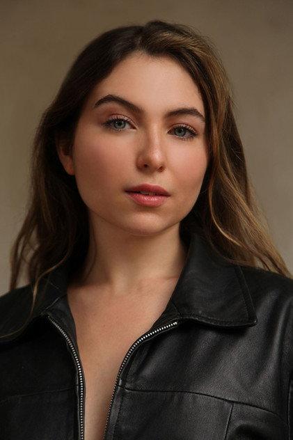 Joeley Gibson - Actor Profile Photo