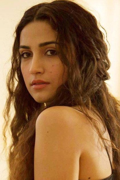 Gunesh Mehdizadeh - Actor Profile Photo