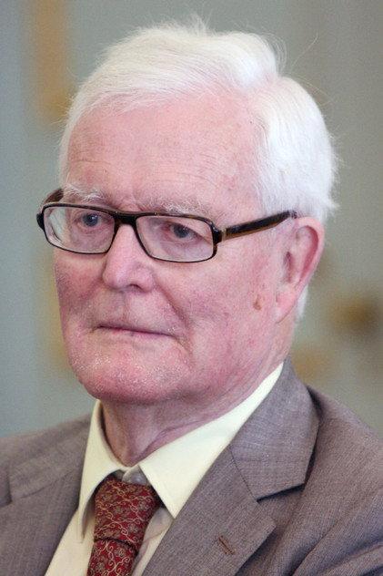 Douglas Hurd - Actor Profile Photo