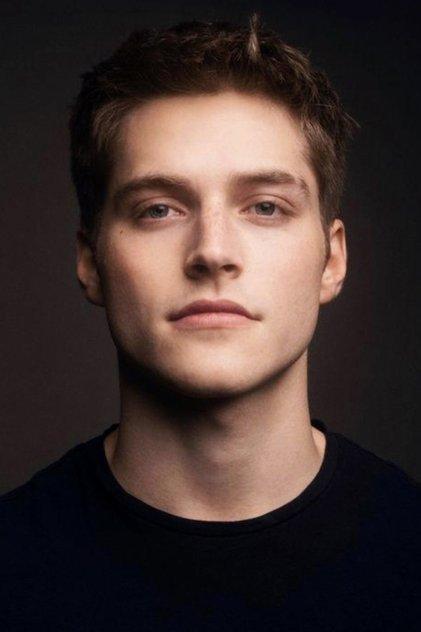 Froy Gutierrez - Actor Profile Photo