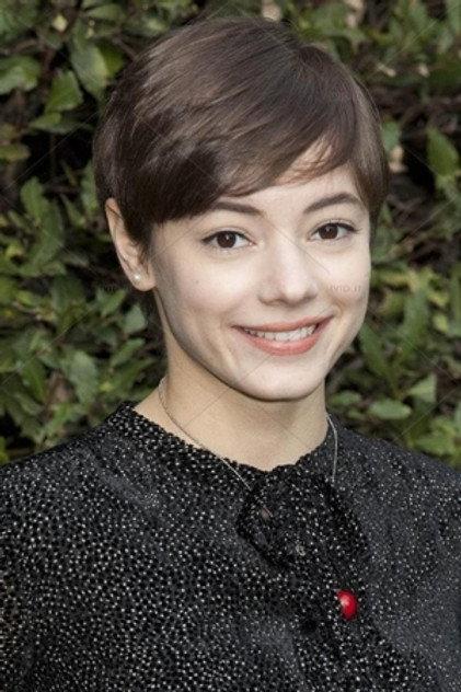 Laura Glavan - Actor Profile Photo