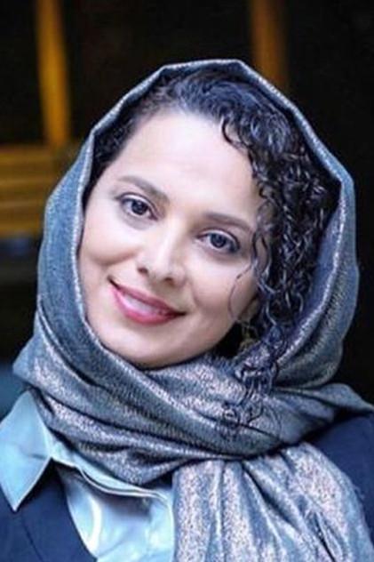 Roshanak Ajamian - Actor Profile Photo