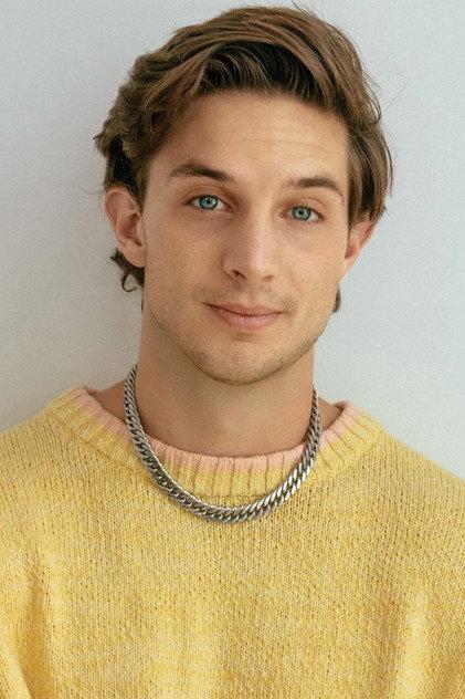 Christian Seavey - Actor Profile Photo