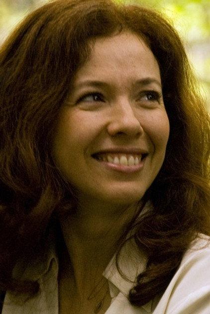 Lúcia Romano - Actor Profile Photo