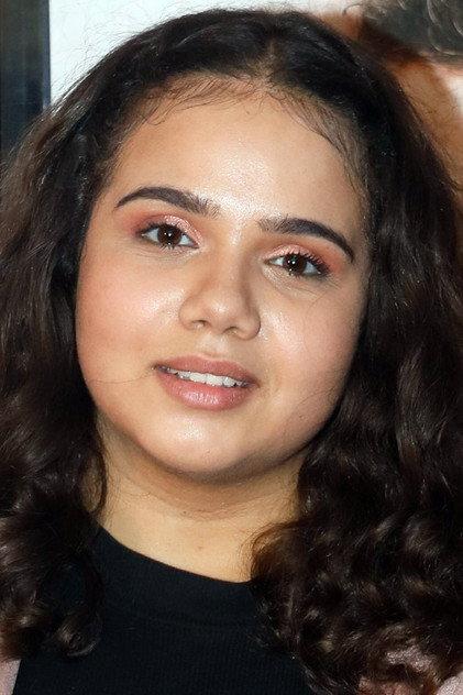 Ouassima Zrouki - Actor Profile Photo