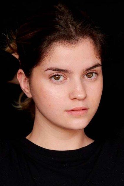 Carla Tous - Actor Profile Photo