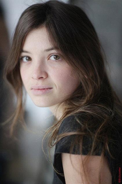 Coline Beal - Actor Profile Photo