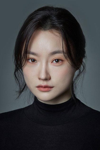 Oui Ji-won - Actor Profile Photo