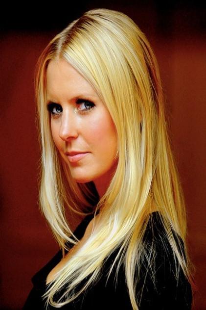 Bettina Holwerda - Actor Profile Photo