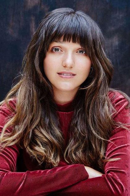 Jenna Sutch - Actor Profile Photo