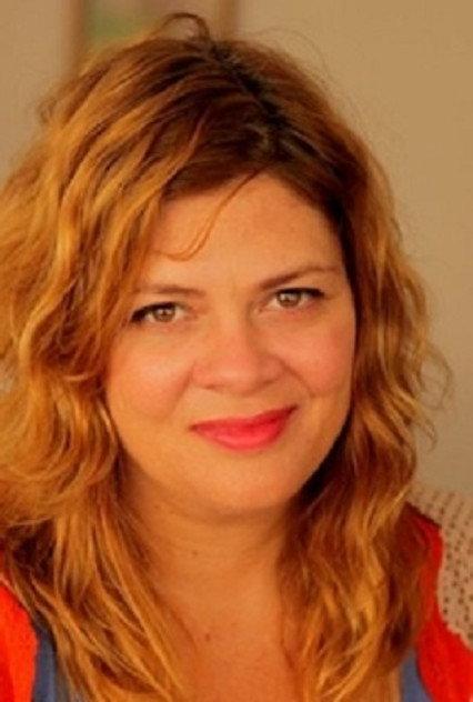 Renata Pinheiro - Actor Profile Photo