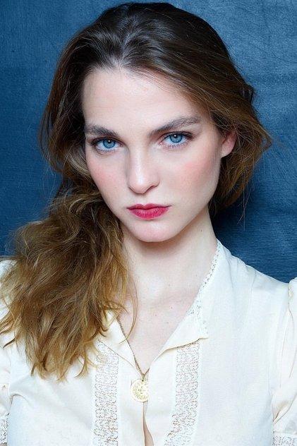Adèle Simphal - Actor Profile Photo