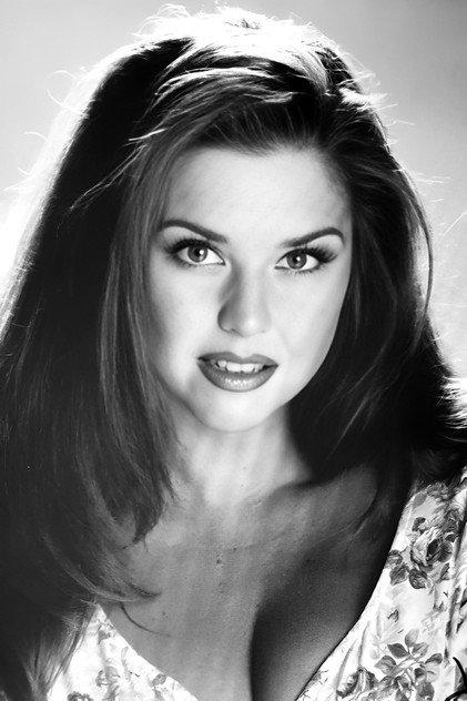 Julia Parton - Actor Profile Photo